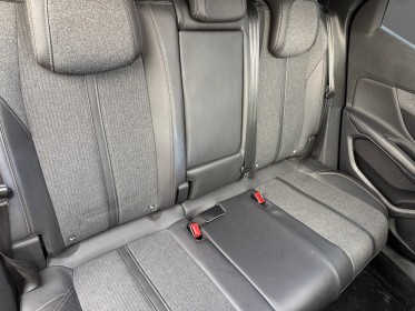 Peugeot 3008 1.6 thp 165ch ss eat6 gt line / garantie 12 mois / carplay / caméra avant et arrière / siège chauffants et......