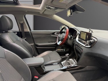 Kia xceed my21 1.6 crdi 136 ch mhev ibvm6 premium/ park assit / camera de recul / entretien kia occasion paris 17ème...