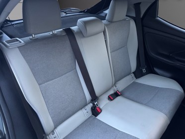 Toyota yaris hybride my22 116h iconic  entretien complet  garantie 12 mois occasion simplicicar vernon simplicicar...