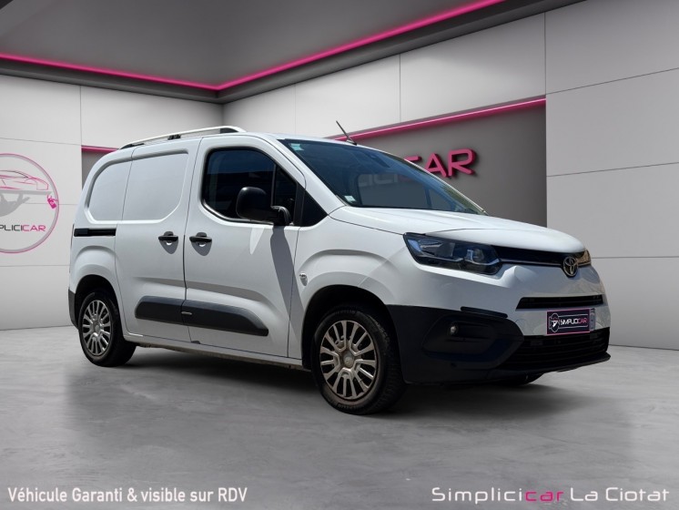 Toyota  proace city  1.5 hdi 100  business vehicule premiere main origine france entretien complet garantie 12 mois occasion...