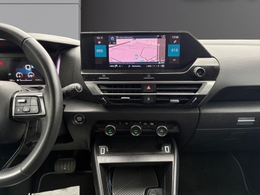 Citroen c4 c4 130cv eat8 feel pack/ camÉra 360 / car play / attelage / garantie 12 mois occasion simplicicar salon de...