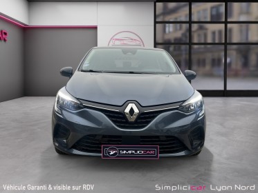 Renault clio v tce 90 equilibre - faible kms - carplay - garantie 12 mois occasion simplicicar lyon nord simplicicar...