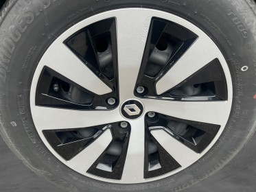 Renault clio v tce 90 equilibre - faible kms - carplay - garantie 12 mois occasion simplicicar lyon nord simplicicar...