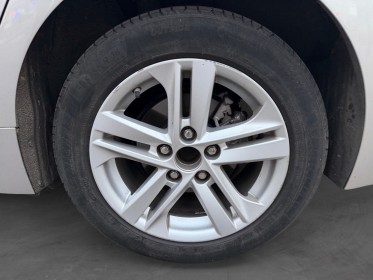 Toyota corolla hybride 122h dynamic / camÉra de recul occasion paris 17ème (75)(porte maillot) simplicicar simplicibike...