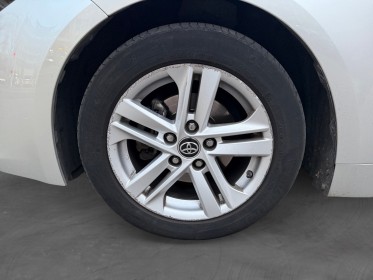 Toyota corolla hybride 122h dynamic / camÉra de recul occasion paris 17ème (75)(porte maillot) simplicicar simplicibike...