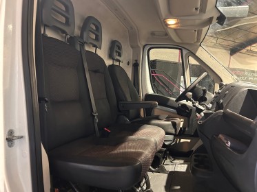 Peugeot boxer fourgon tole 333 l1h1 2.0 bluehdi 130 pack clim nav garantie-12-mois occasion  simplicicar aix les bains...