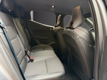 Renault clio v nouvelle e-tech full hybrid 145 esprit alpine carplay full catalogue garantie renault 12 mois occasion...