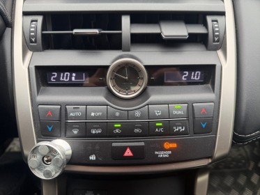 Lexus nx 300h 2.5 hybrid camera de recul régulateur de vitesse démarrage sans clé  entretien lexus garantie 12 mois...