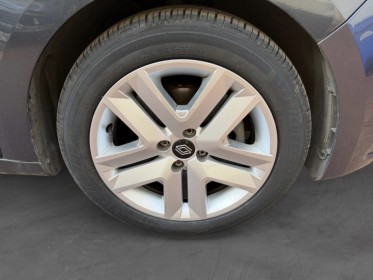 Renault clio v e-tech 140 business carplay full entretiens renault garantie 12 mois renault ct ok occasion simplicicar le...