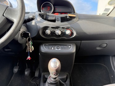 Renault twingo ii 1.2 lev 16v 75 eco2 dynamique, climatisation, kit distribution neuf, garantie 12 mois occasion simplicicar...