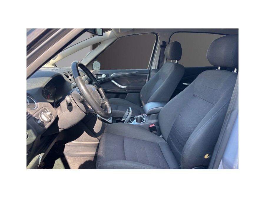 FORD d'occasion S-MAX Titanium de 2011 Nice (06)﻿