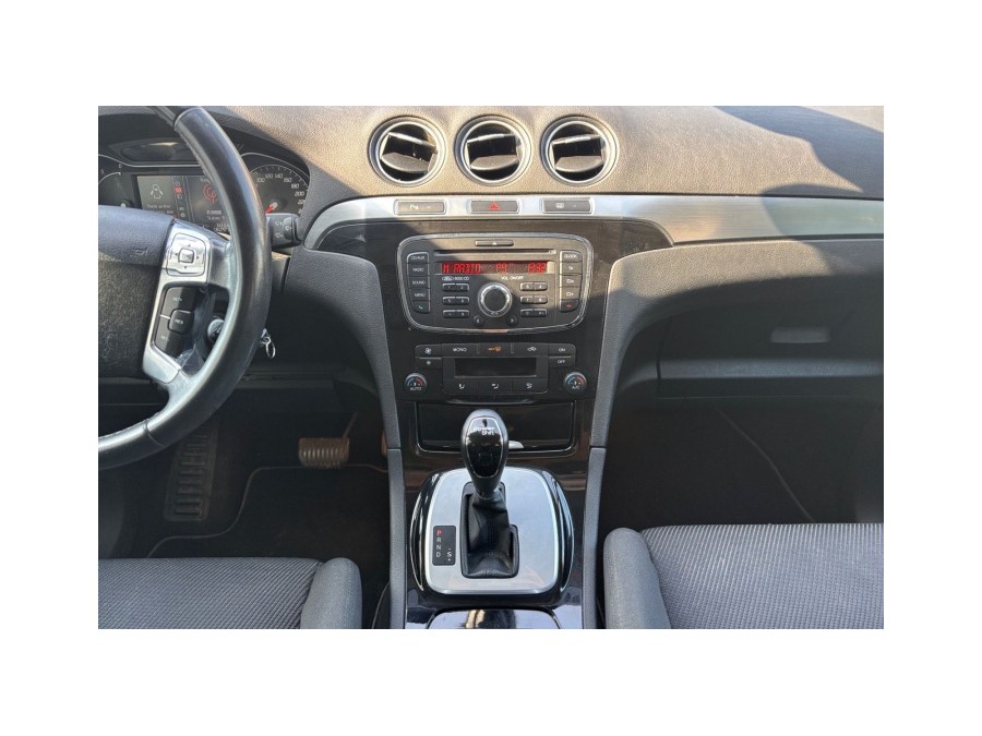 FORD d'occasion S-MAX Titanium de 2011 Nice (06)﻿