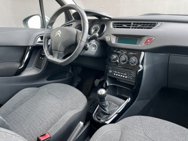 Citroen c3 c3 puretech 82 ch feel edition courroie ok bluetooth régulateur de vitesse garantie 12 mois occasion simplicicar...
