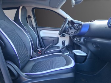 Renault twingo iii 1.0 70 ch cosmic - climatisation auto - bluetooth - toit ouvrant occasion champigny-sur-marne (94)...