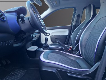 Renault twingo iii 1.0 70 ch cosmic - climatisation auto - bluetooth - toit ouvrant occasion champigny-sur-marne (94)...