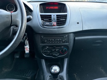 Peugeot 206 1.4e 75ch trendy/climatisation/vitres électriques/entretien à jour/garantie occasion simplicicar salon de...