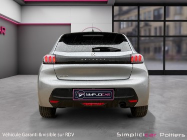 Peugeot 208 bluehdi 100 ss bvm6 allure carplay caméra entretien complet garantie 12 mois occasion simplicicar poitiers...