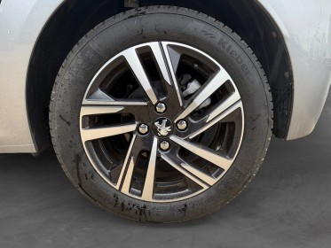 Peugeot 208 bluehdi 100 ss bvm6 allure carplay caméra entretien complet garantie 12 mois occasion simplicicar poitiers...