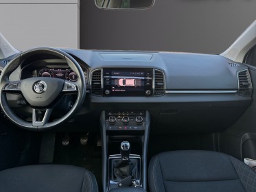 Skoda karoq 1.0 tsi 116 ch business carplay / toit ouvrant / virtual cockpit occasion simplicicar veauche simplicicar...